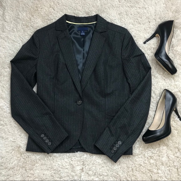 J. Crew Grey Pinstripe 100% Italian Wool Blazer - Picture 1 of 8